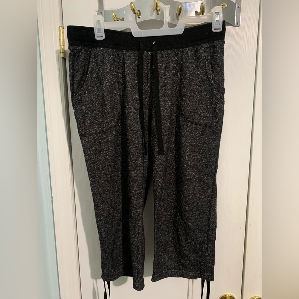 Bobbi Brooks Size 1X
Capri/sweat pants
